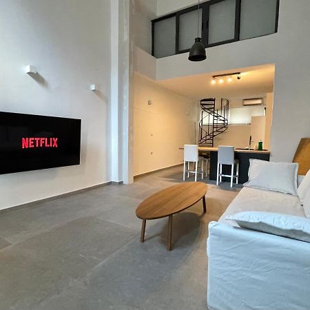 Loft Studio In Pagrati Apartment เอเธนส์ ภายนอก รูปภาพ