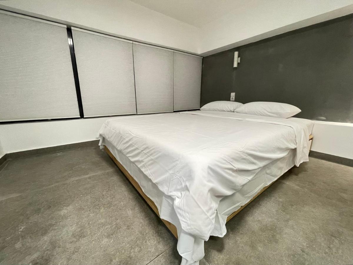 Loft Studio In Pagrati Apartment เอเธนส์ ภายนอก รูปภาพ