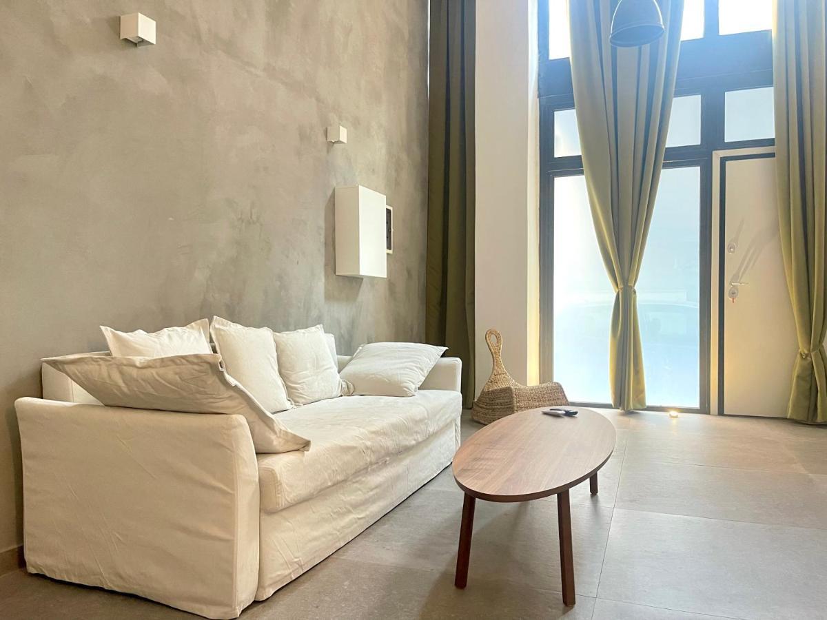 Loft Studio In Pagrati Apartment เอเธนส์ ภายนอก รูปภาพ